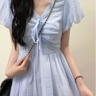 法式温柔风蓝色泡泡袖连