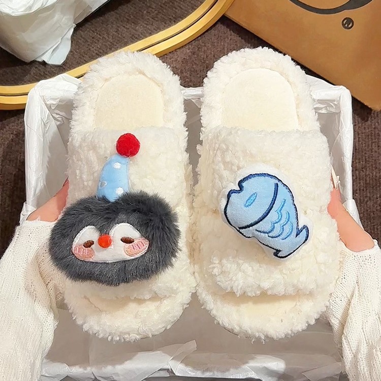 可爱卡通玩偶小鱼毛毛拖鞋女外穿