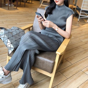 宅褶皱直筒裤套装2025春夏新款大码女装港味时尚休闲两件套三063