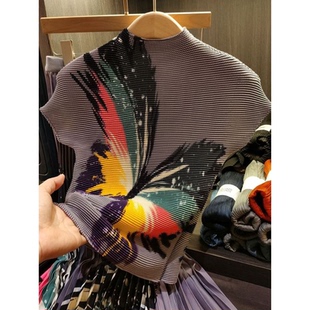 831 三 宅折衣玉米粒印花蝴蝶上衣 A摆百褶半身裙两件套褶皱女装