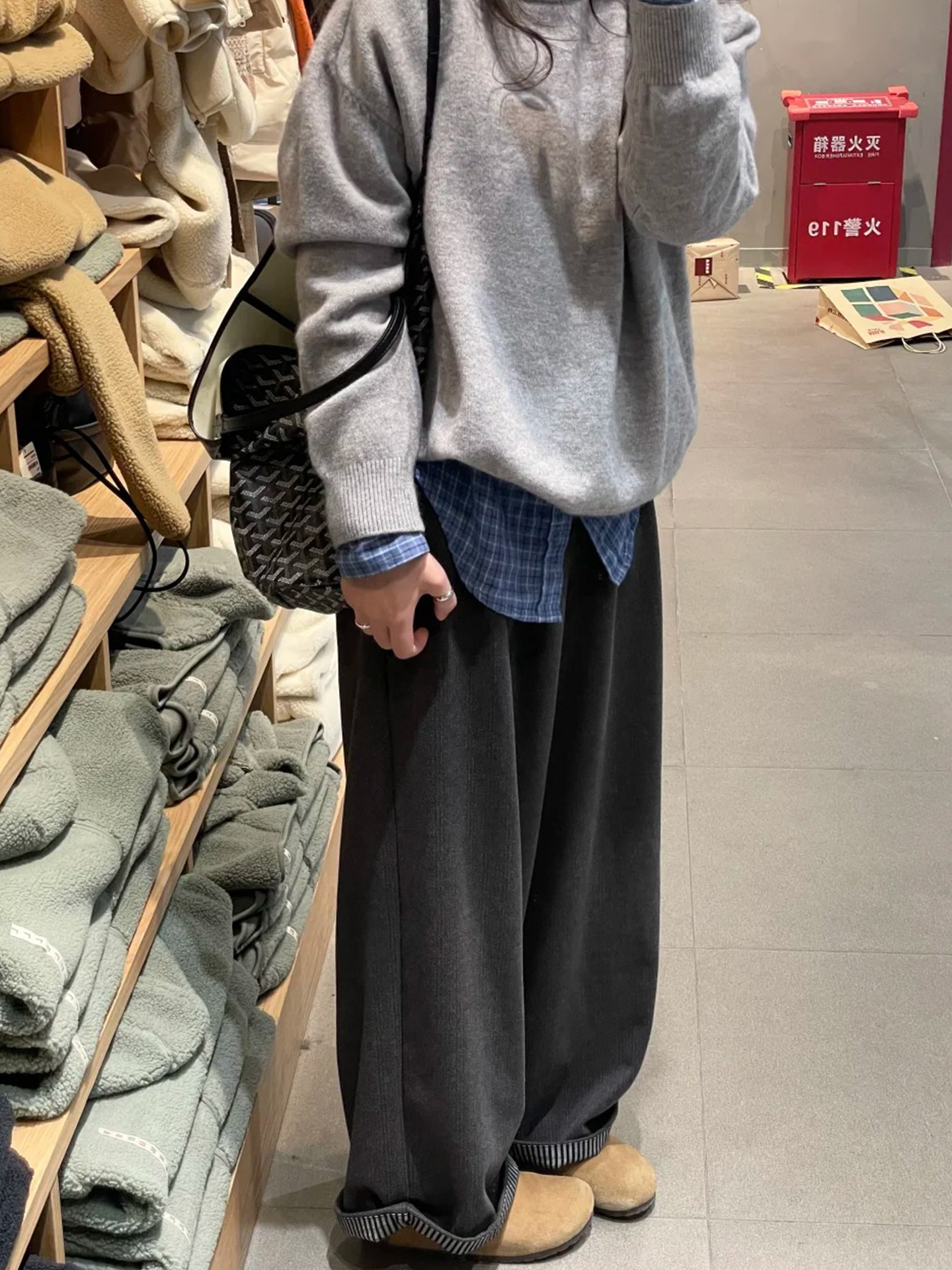 Wide-Leg Pants, Loose and Casual Style, 2025 New Autumn and Winter Gray Pants for Women, Fleece-Lined and Thickened, Plus Size, Casual Pants for Plus-Size Women