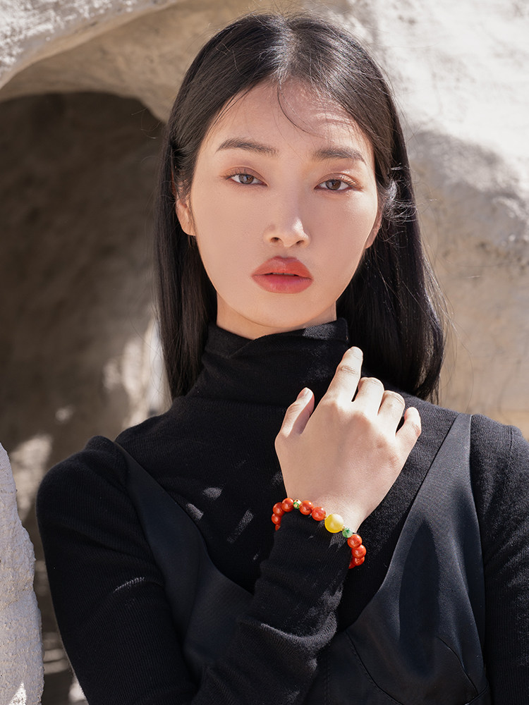 LEFTGO ZUO GE  천연 남쪽 빨간색 팔찌 여성 RUYI 잠금 에나멜 옥 밀랍 구슬 팔찌 새로운 스타일