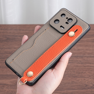 适用小米15PRO手机壳真皮新款腕带手机套带挂绳支架插卡商务奢华防摔全包镜头保护套高级男款女款