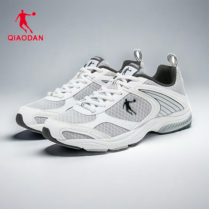 乔丹男鞋2026夏季新款减震透气运动鞋男士软底轻便防滑耐磨跑步鞋