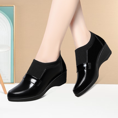 漆皮百搭工作单鞋深口松紧中年套脚妈妈鞋坡跟防滑橡胶底舒适女鞋