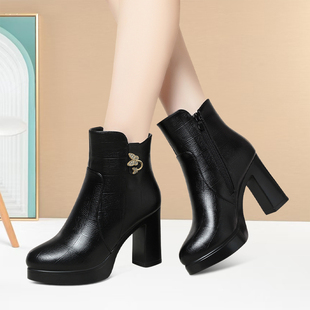 新款礼仪旗袍模特走秀靴女士加绒保暖时装靴秋冬气质通勤短筒皮靴