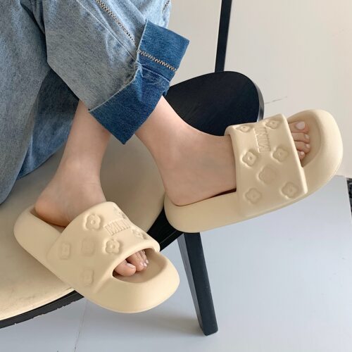 细细条情侣外穿踩屎感防滑拖鞋
