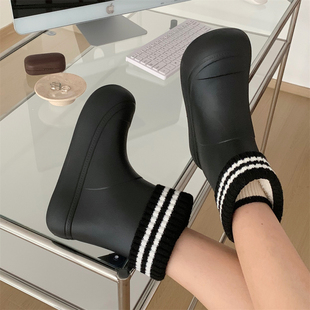 女冬季 细细条街头时尚 条纹保暖防滑雪地靴户外防水加绒中筒棉鞋