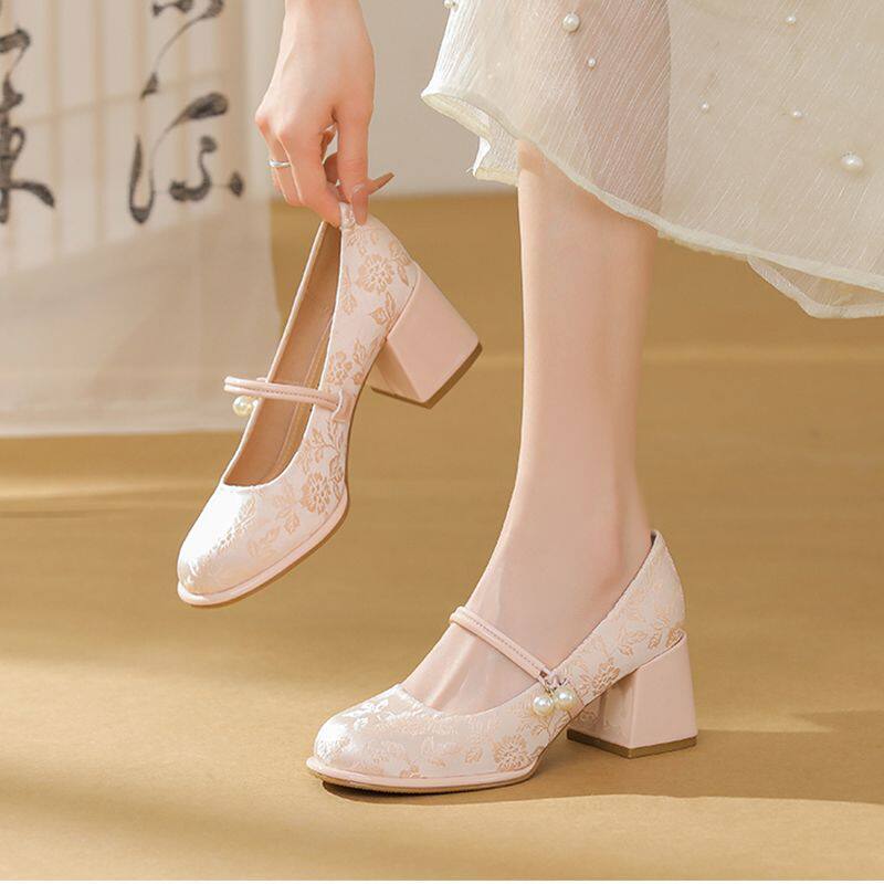 玛丽珍鞋搭配马面裙旗袍的鞋子新中式国风缎面礼服婚礼法式