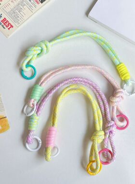 新款潮流饰品女挂绳钥匙扣编织挂件miu系包挂饰手机防丢彩绳配件