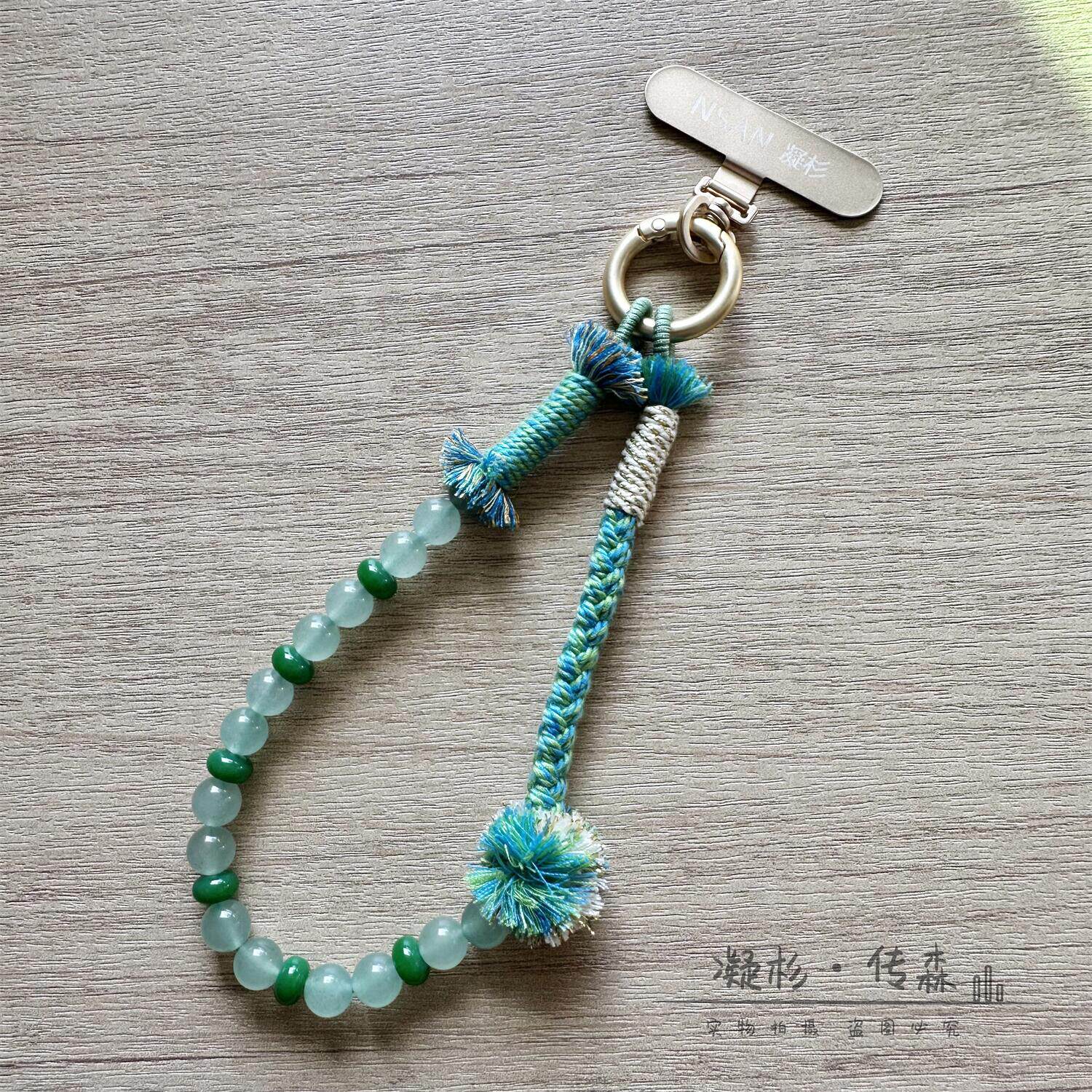 凝杉香格里拉手工玛瑙藏式手机挂链民族风编织檀木串珠绒花球手机腕链设计感短手链挂绳小众女款防丢短款结实