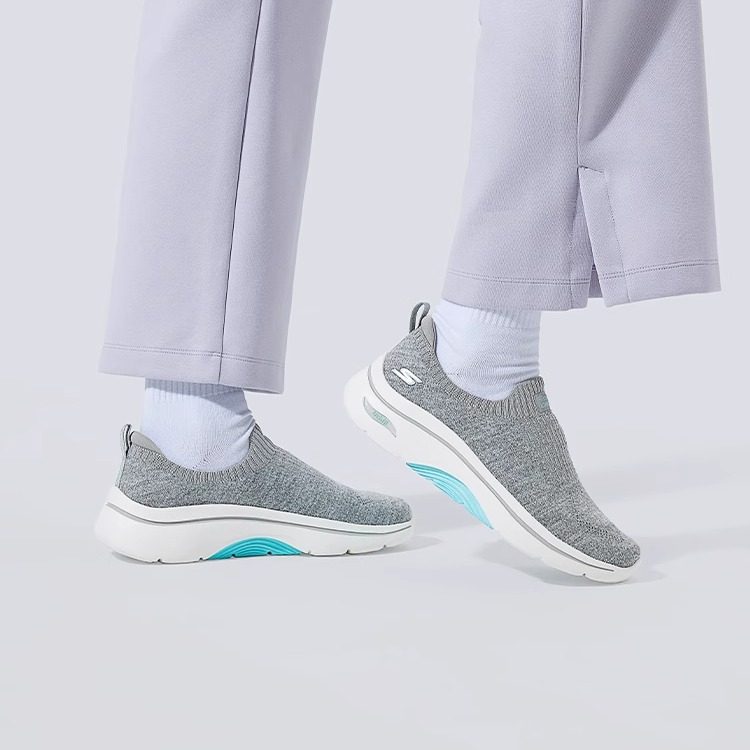 斯凯奇春季女士健步鞋一脚登减震柔软弹力针织布时尚懒人鞋125322,运动鞋new,健步鞋,淘宝优惠券,粉丝福利购,淘宝优惠卷
