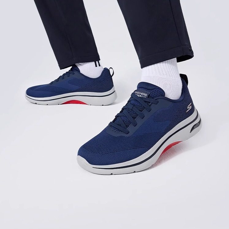 斯凯奇2026春季新品男士健步鞋轻便减震男款鞋百搭时尚潮流216524