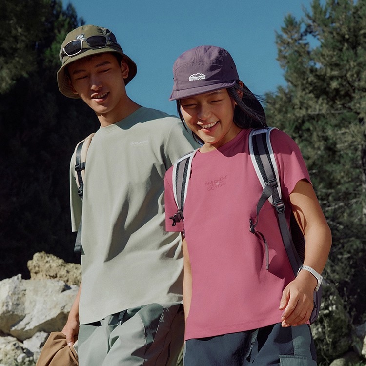 斯凯奇凉感T恤2025年男女同款户外速干舒适休闲潮流印花设计短袖