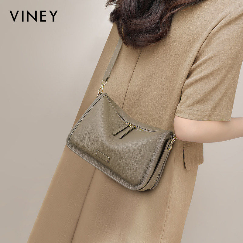 Viney包包2025新款女包夏季真皮斜挎包宽肩带单肩包大容量腋下包