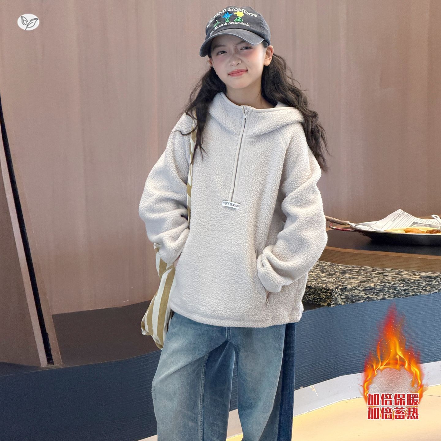 女童冬季加绒半拉链连帽卫衣