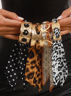 跨境复古秋冬豹纹波点丝巾温柔百