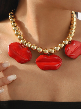 N12695跨境时尚设计红色嘴唇吊坠