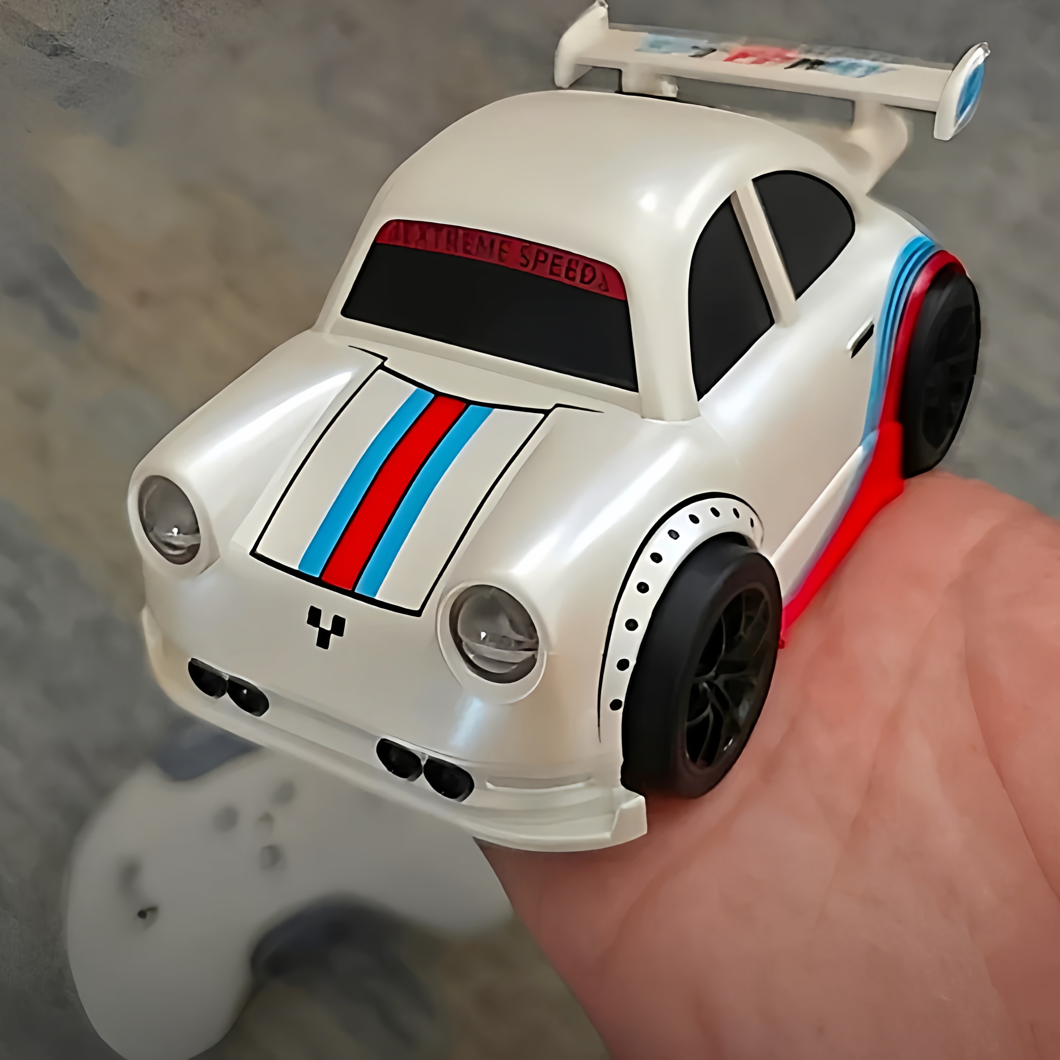 新遥控汽车桌面迷你智能感应跟随车漂移解压电动玩具车儿童新礼物