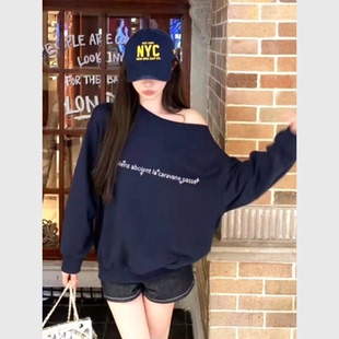 寶藍(lán)色斜肩衛(wèi)衣女2025新款 小個(gè)子設(shè)計(jì)感韓系甜辣寬松慵懶印花上衣