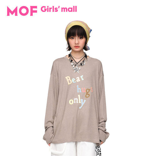 MOF少女百货 熊抱贴布长袖罩衫T恤