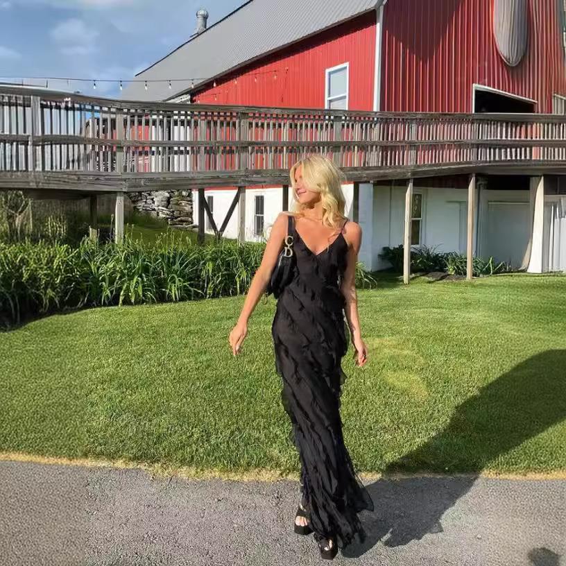 Sexy backless halter neck off-shoulder wave slim fit side