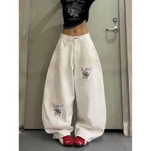 2026秋冬新款白色小雏菊彩绘印花弯刀牛仔裤女美式口袋解构阔腿裤