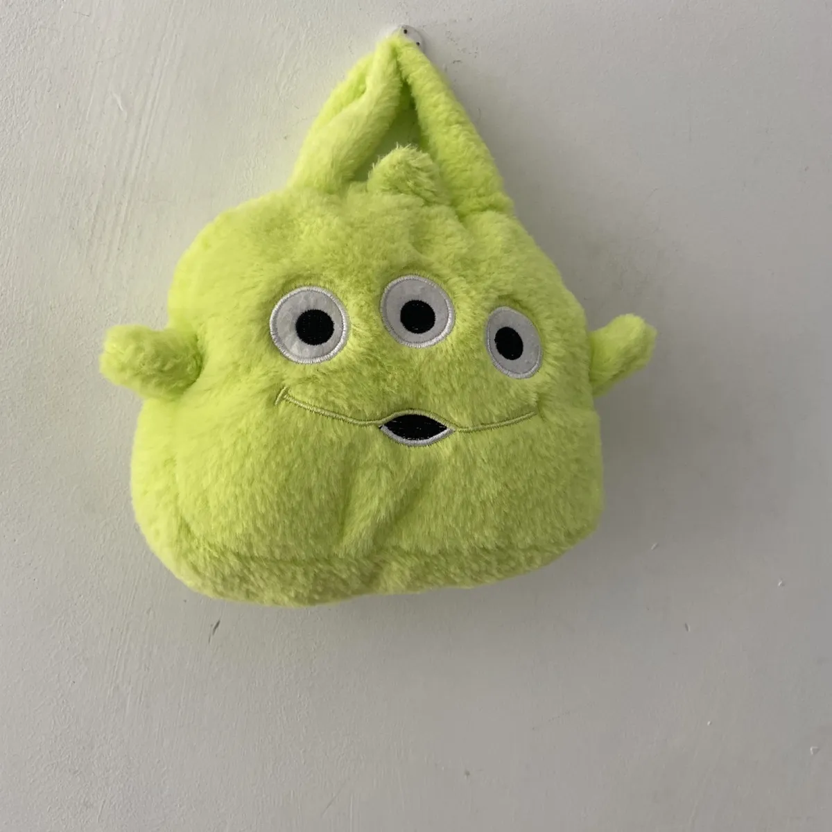 可爱卡通毛绒娃娃手提化妆包