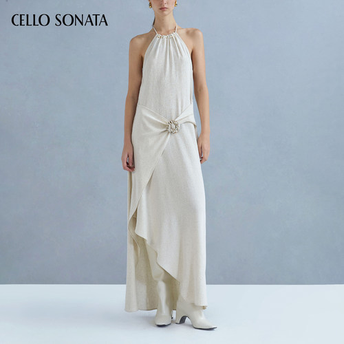 Cello Sonata 春夏新款 亚麻挂脖串珠露背度假风浅卡其色连衣裙女