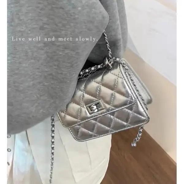 韩版时尚银色包高级包女包新款菱格链条包百搭简约单肩斜挎豆腐包