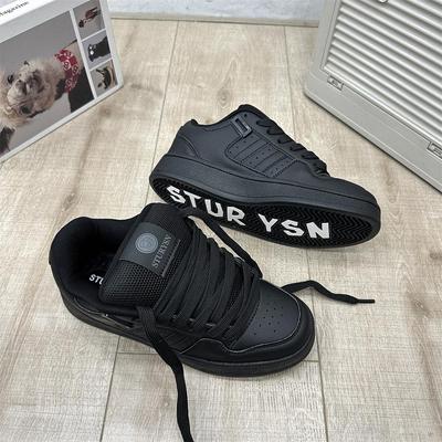 港风黑色情侣休闲板鞋