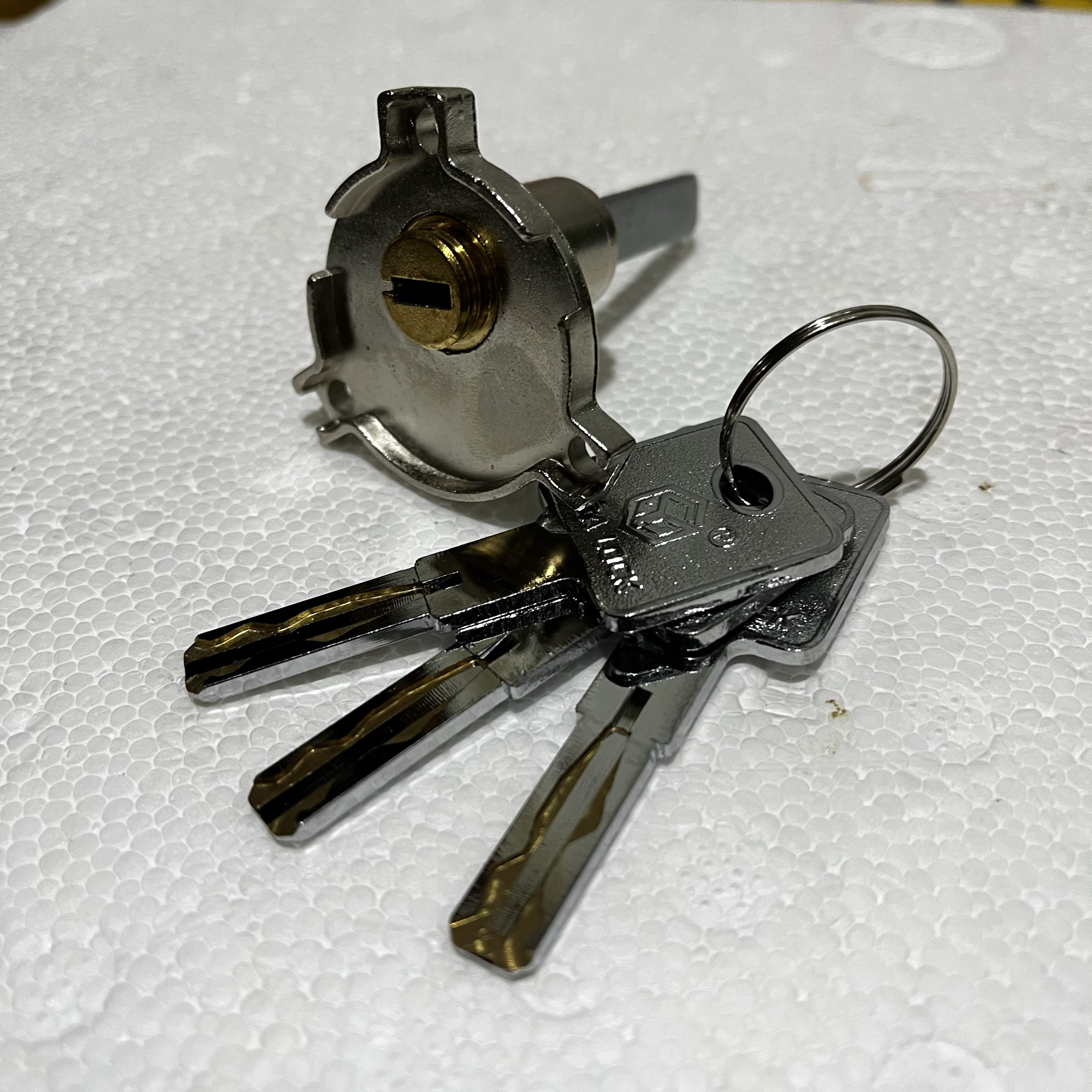 爱迪尔门锁锁芯锁头配件带钥匙图片