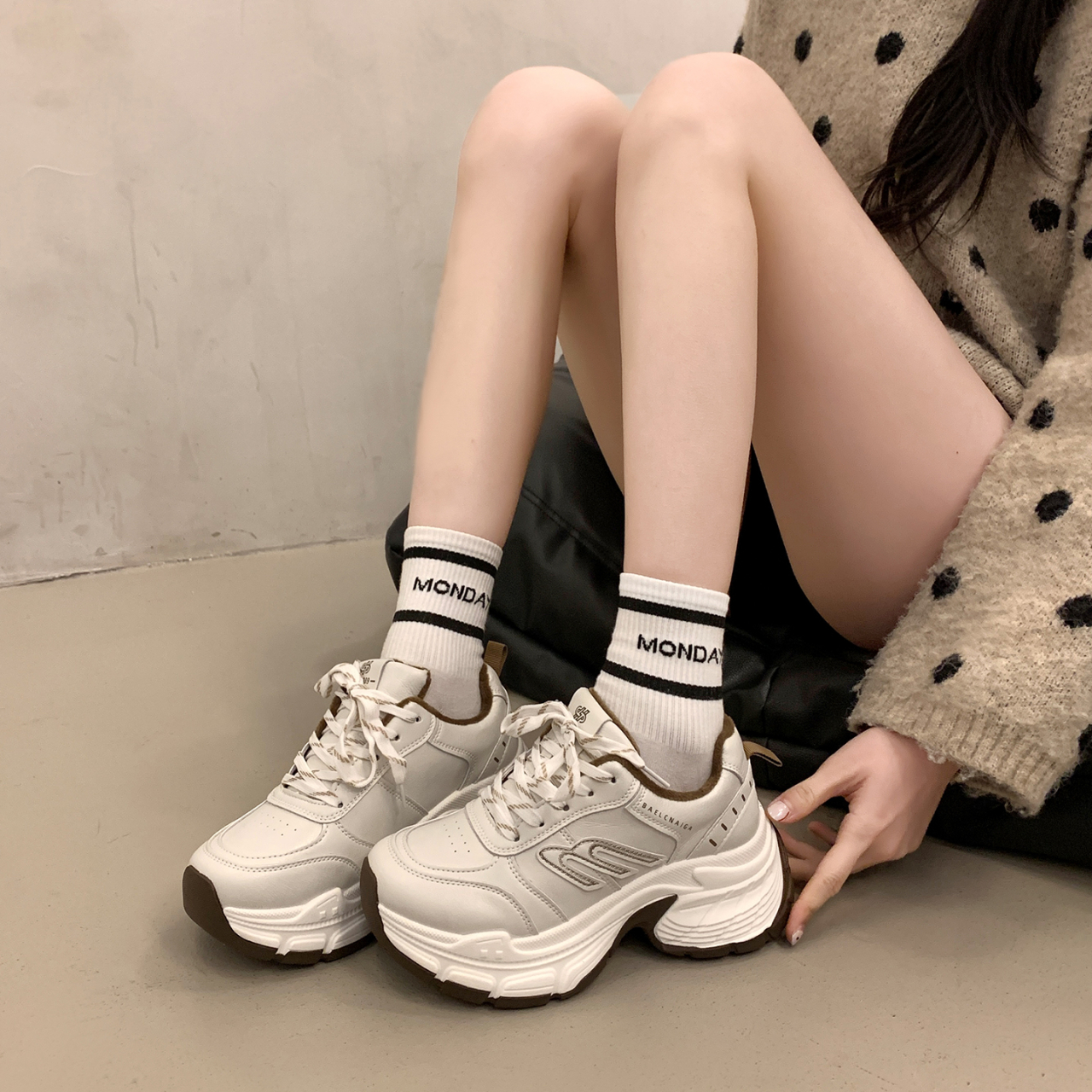 巨好看厚底增高老爹运动鞋子女冬季加绒保暖2025新款爆款休闲棉鞋