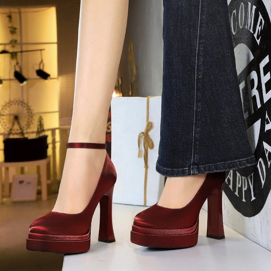 玛丽珍高跟鞋女粗跟防水台厚底小个子增高婚纱姐妹团伴娘鞋新娘鞋