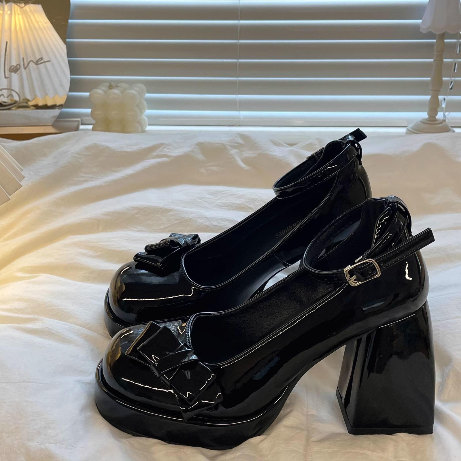 防水台高跟玛丽珍！大小姐驾到通通闪开~