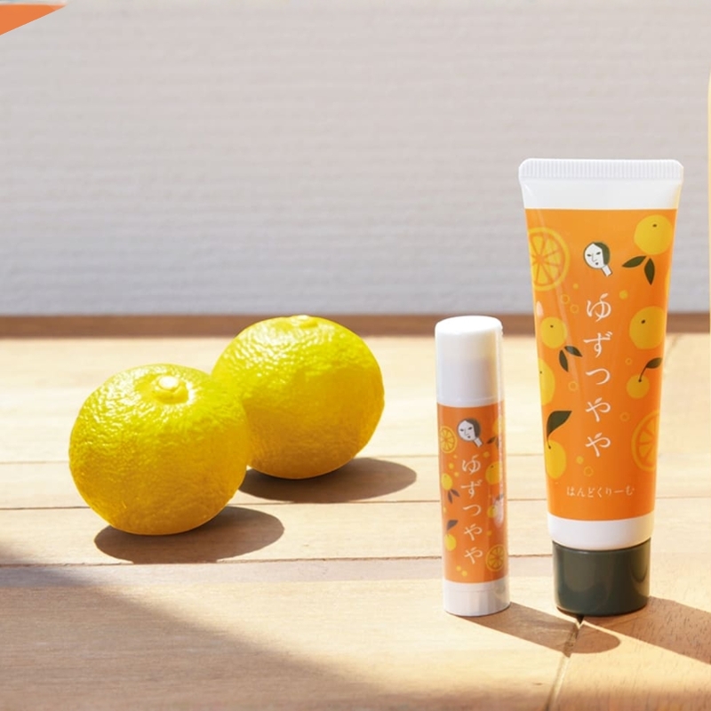 日本京都yojiya优佳雅润唇膏