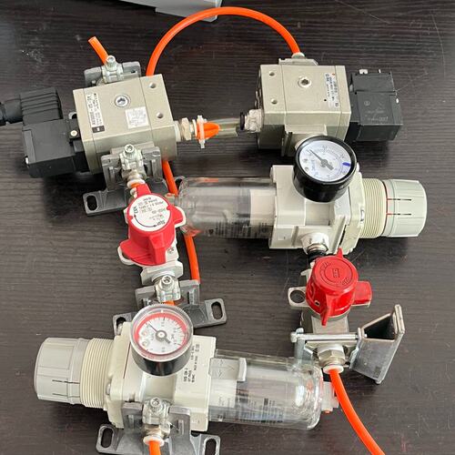 气动三联件，型号AW30-03M-A、AV3000-0（议价）
