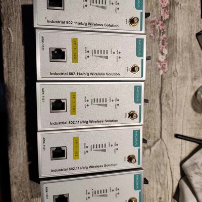 MOXA工业无线网桥AWK-1121-EU，所见即所（议价）