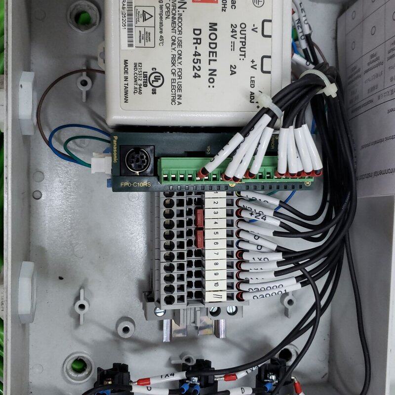 松下 fp0-c10rs plc 控制器 一套送配电箱(议价)