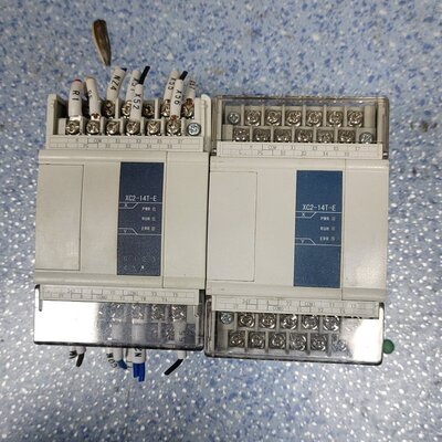 信捷PLC XC2-14T-E，件，，螺丝有生锈（议价）