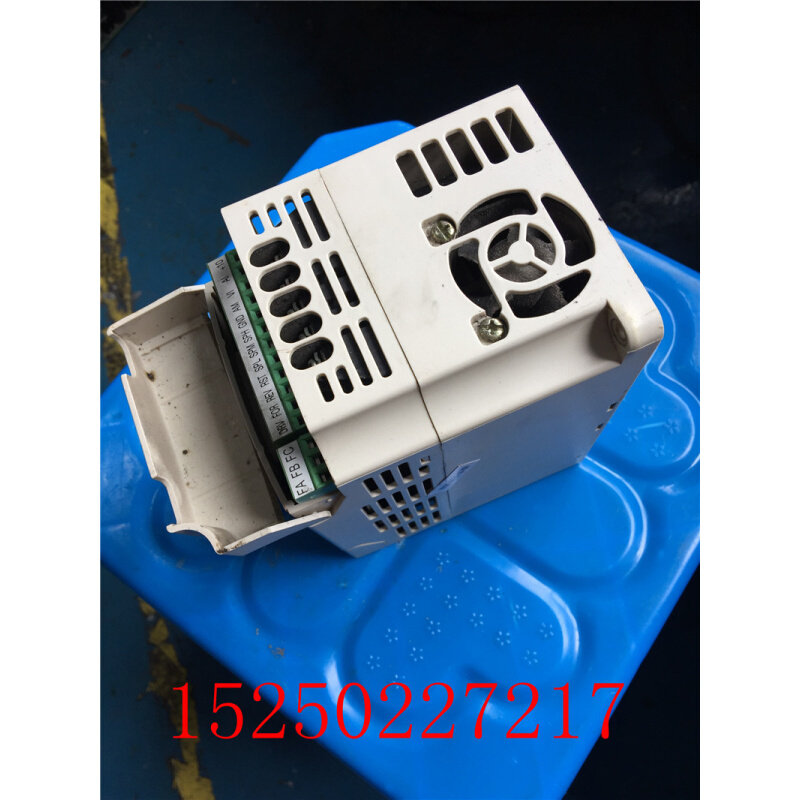 海利普变频器HLPC01D523B HLP-C+ 1.5KW 220V 测试包好质保现货