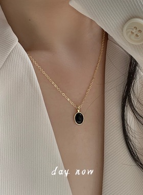 DAY NOW复古高级感黑玛瑙吊坠项链轻奢精致锁骨链法式赫本风颈链
