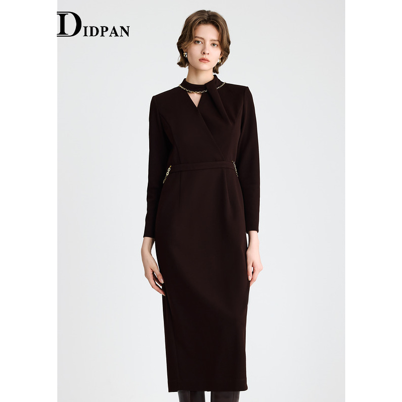 IDPAN扭结长袖连衣裙冬季新款冬天配大衣的裙子气质显瘦通勤长裙