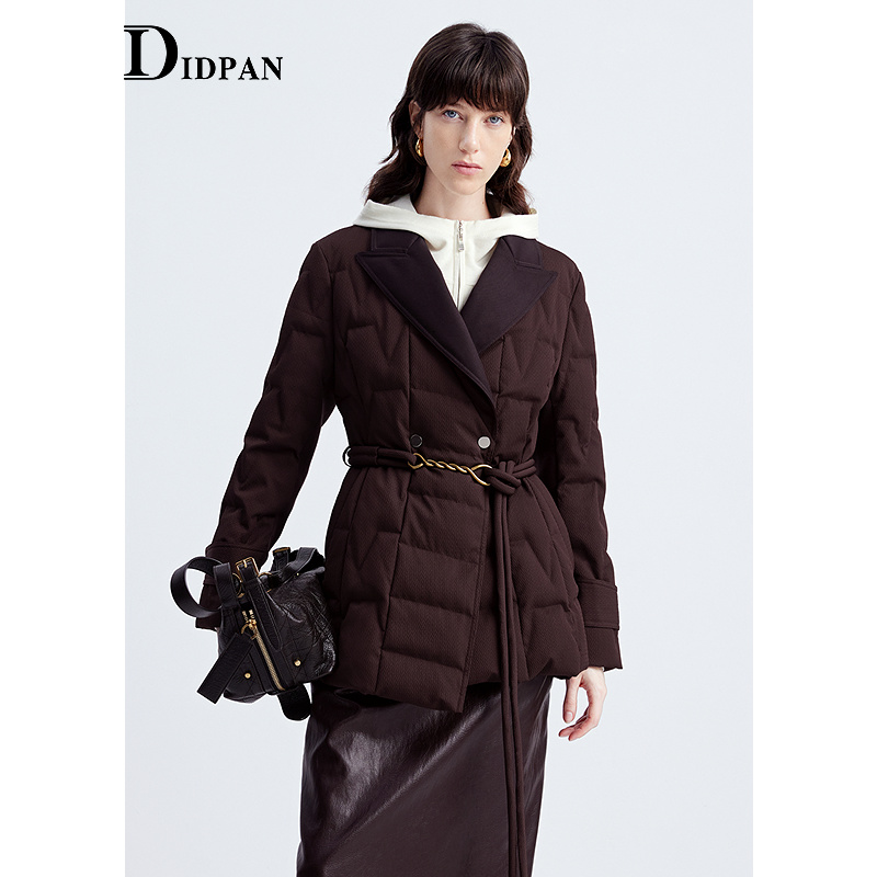 IDPAN静奢复古感羽绒服外套收腰修身款时尚轻便通勤2025冬季新款