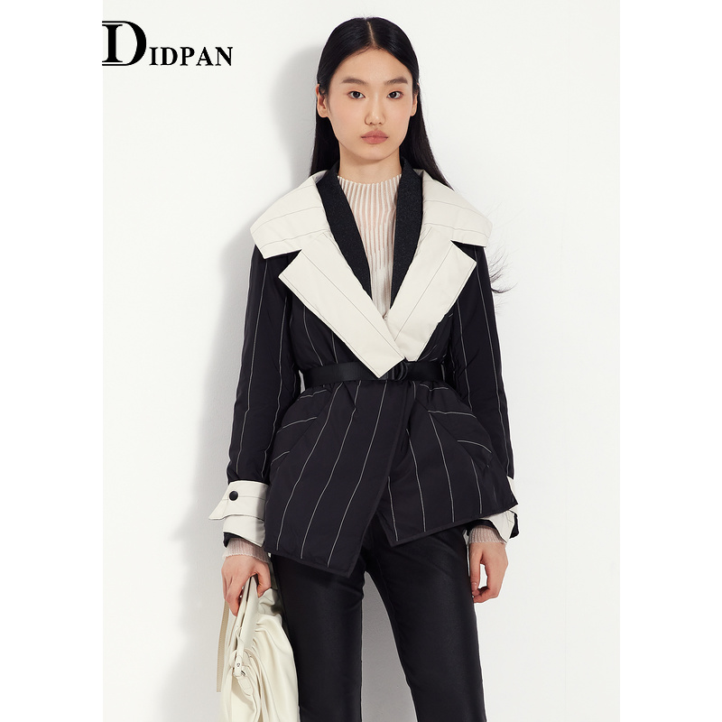 IDPAN撞色条纹大翻领短款羽绒服