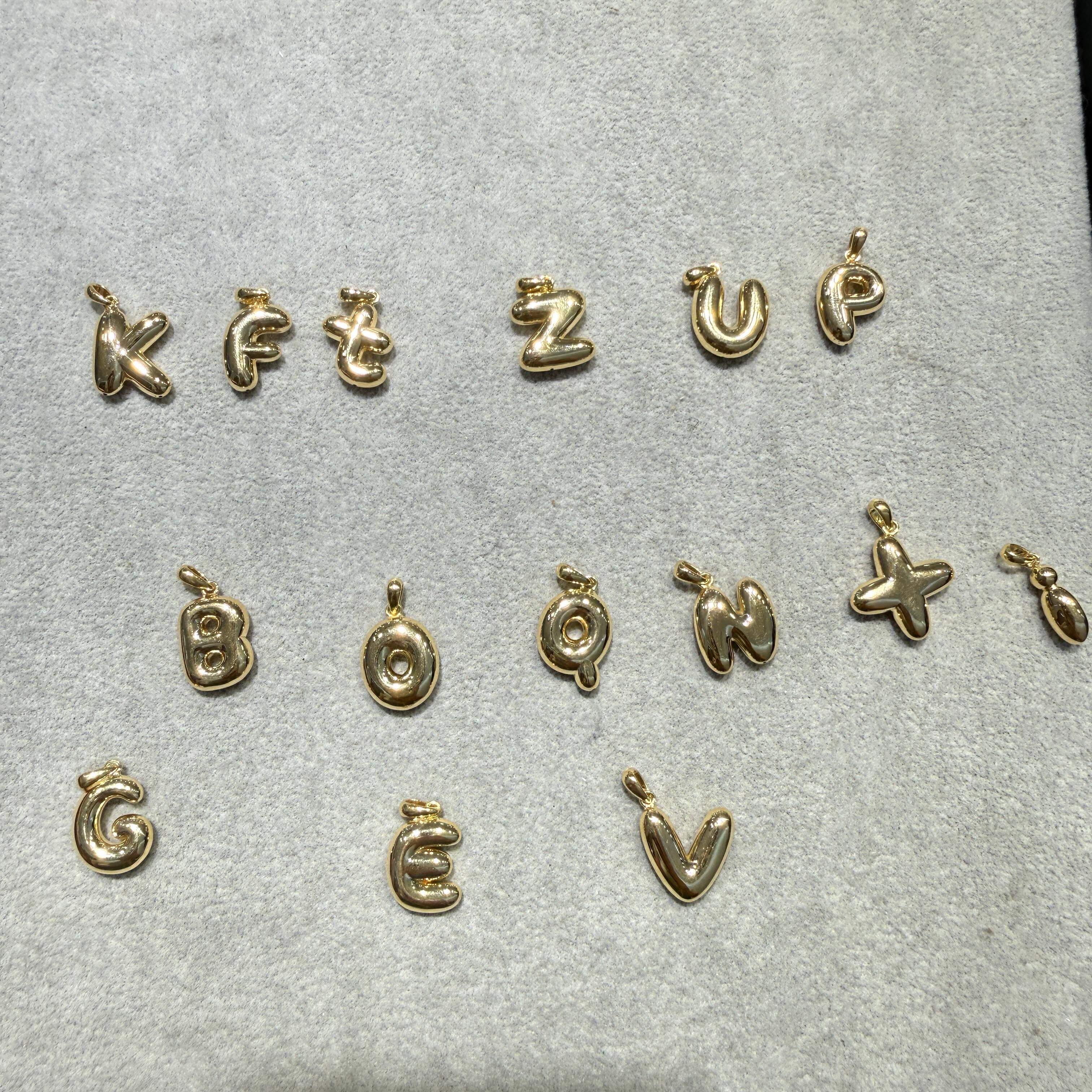 珠宝展意大利K18金Q版立体字其它首饰