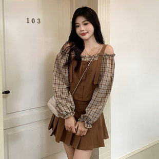 2025秋新款大码女装法式茶歇森系小众女格子路肩带衬衫百褶裙套装