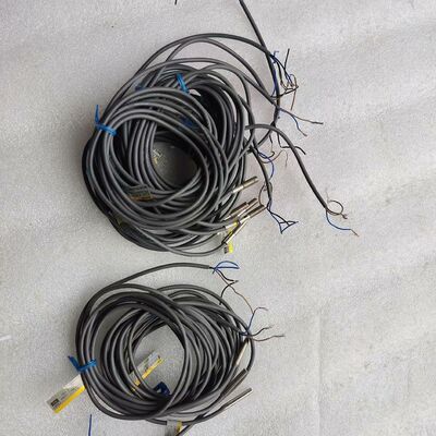 龙接近开关E2E-X1C1（1）     E2E-X