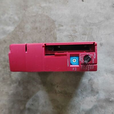 PLC NP1PM-48E 实物拍摄 。