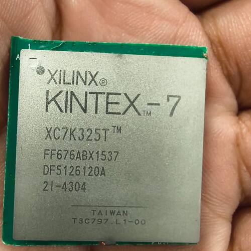 赛灵思芯片XC7K325T-FF676ABX